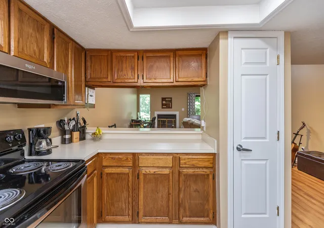Photo 4 of Condo for sale at 101 Lookout Ridge Dr, Columbus, IN 47201 | MLS# 22116112 | Listing updated on 2026-08-26