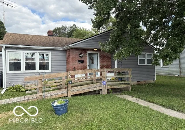Photo 1 of Single family home for sale at 1609 N Canal St, Alexandria, IN 46001 | MLS# 22116119 | Listing updated on 2026-08-08