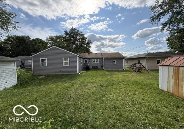 Photo 3 of Single family home for sale at 1609 N Canal St, Alexandria, IN 46001 | MLS# 22116119 | Listing updated on 2026-08-08