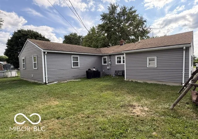 Photo 3 of Single family home for sale at 1609 N Canal St, Alexandria, IN 46001 | MLS# 22116119 | Listing updated on 2026-08-08