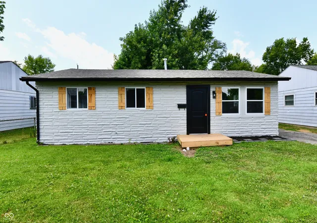 Photo 2 of Sale Pending at 2828 Baltimore Ave, Indianapolis, IN 46218 | MLS# 22116122 | Listing updated on 2026-09-05