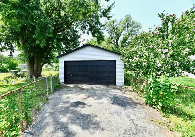 Photo 4 of Sale Pending at 2828 Baltimore Ave, Indianapolis, IN 46218 | MLS# 22116122 | Listing updated on 2026-09-05