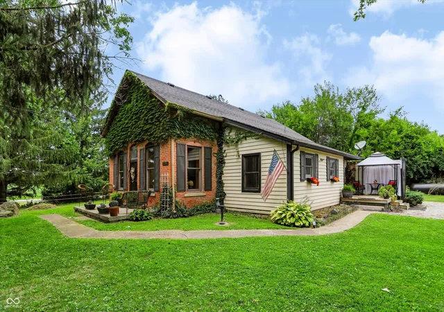 1st image of 1022 E 600 S, Franklin, IN 46131 | MLS# 22116127