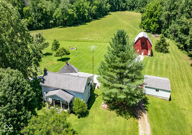 Single family home for sale at 8108 S County Rd 450 W, Reelsville, IN 46171 | MLS# 22116148