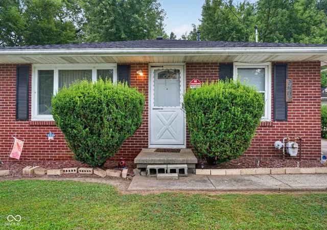 Photo 3 of Sale Pending at 2607 E 8th Street, Anderson, IN 46012 | MLS# 22116161 | Listing updated on 2026-09-21