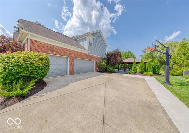 4th image of 9310 Windrift Wy, Zionsville, IN 46077 | MLS# 22116164