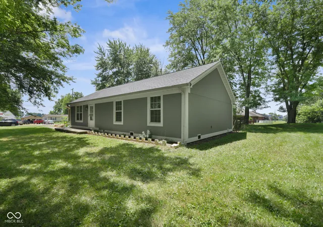 4th image of 104 W County Road 500 S, Clayton, IN 46118 | MLS# 22116177