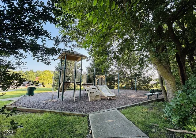 37th image of 1012 Maple Run Dr, Sheridan, IN 46069 | MLS# 22116192