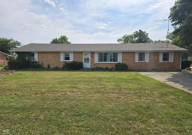 Photo 2 of Single family home for sale at 8925 Walnut St, Taylorsville, IN 47280 | MLS# 22116196 | Listing updated on 2026-09-24