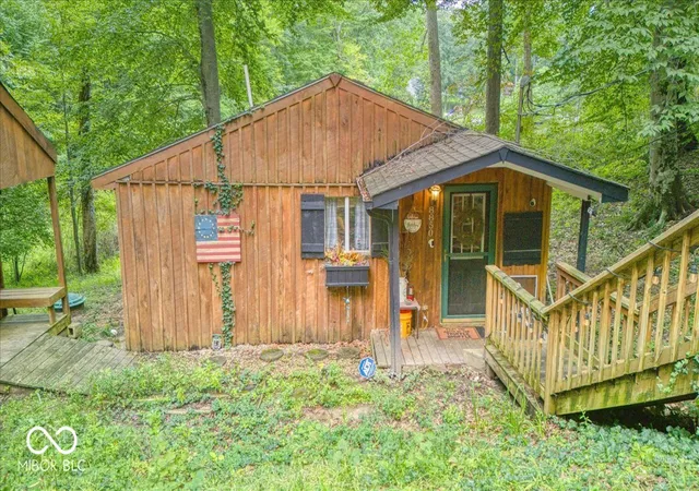 1st image of 8850 S Ayres Dr, Nineveh, IN 46164 | MLS# 22116199