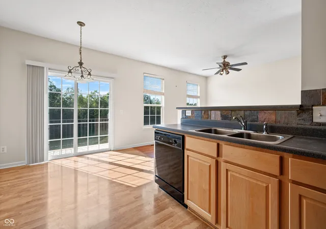 2nd image of 11940 Esty Wy, Carmel, IN 46033 | MLS# 22116203
