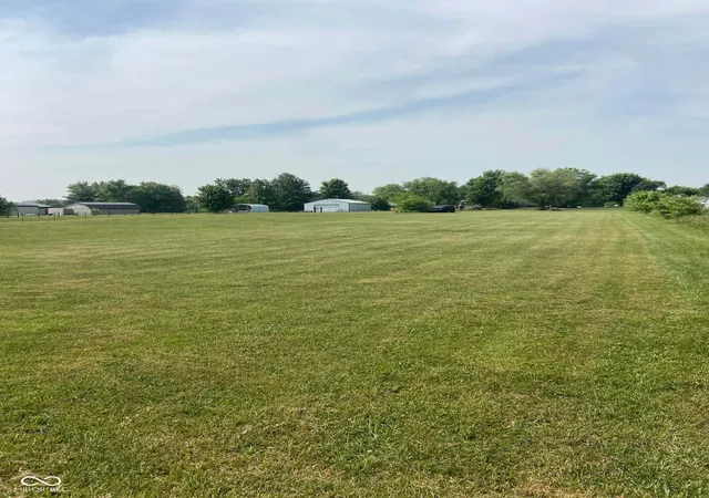 Photo 4 of Single family home for sale at 6335 E State Rd 144, Mooresville, IN 46158 | MLS# 22116211 | Listing updated on 2026-09-19