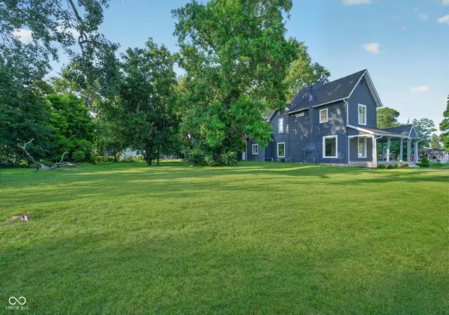 Photo 2 of Single family home for sale at 222 Douglas St, Greenfield, IN 46140 | MLS# 22116216 | Listing updated on 2026-07-25