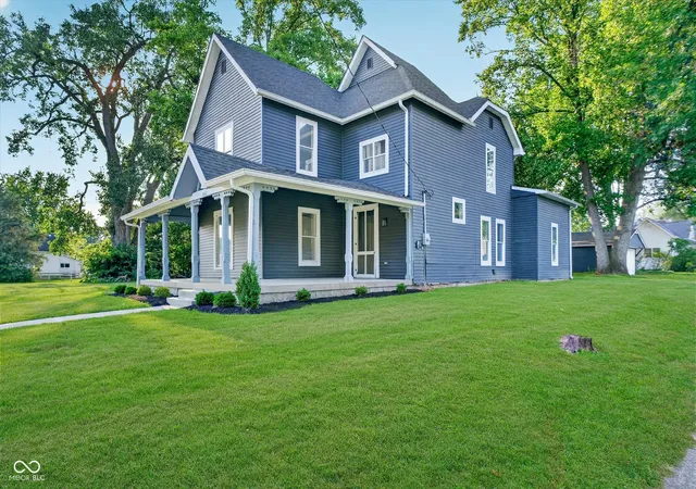 Photo 3 of Single family home for sale at 222 Douglas St, Greenfield, IN 46140 | MLS# 22116216 | Listing updated on 2026-07-25