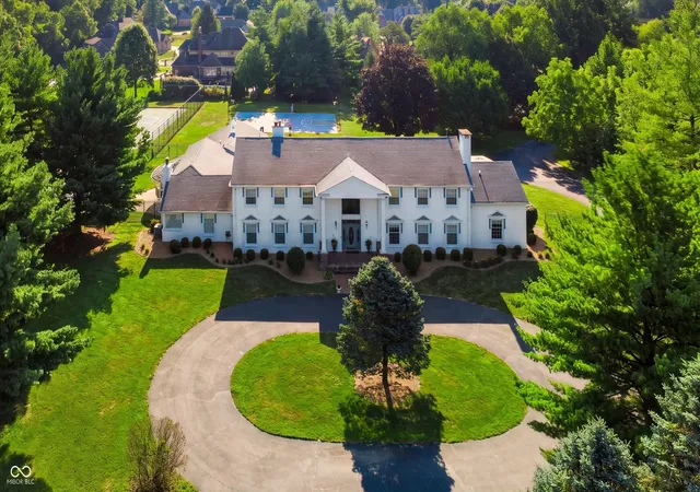 2nd image of 27 Forrests Edge Ct, Indianapolis, IN 46227 | MLS# 22116219