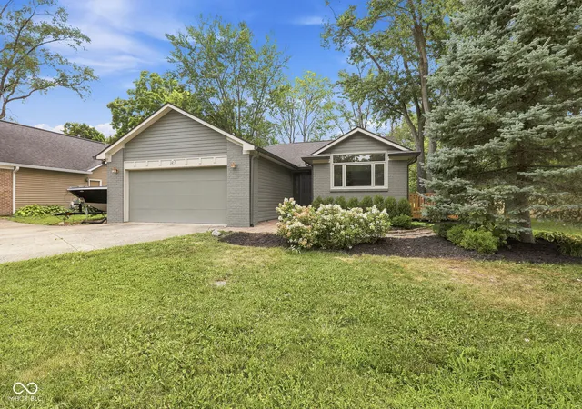 1st image of 329 N East St, Westfield, IN 46074 | MLS# 22116233