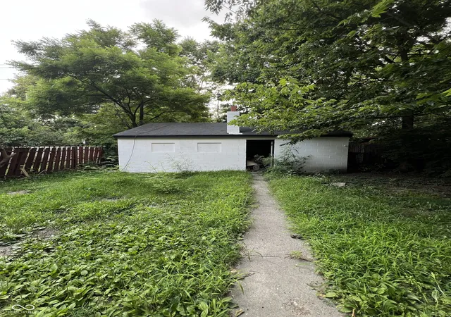 Photo 3 of Single family home for sale at 406 N Denny, Indianapolis, IN 46201 | MLS# 22116243 | Listing updated on 2026-07-24