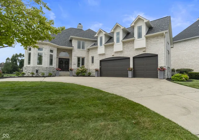 4th image of 11400 Hawthorn Rdg, Fishers, IN 46037 | MLS# 22116251