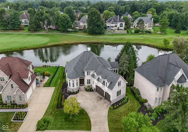 5th image of 11400 Hawthorn Rdg, Fishers, IN 46037 | MLS# 22116251