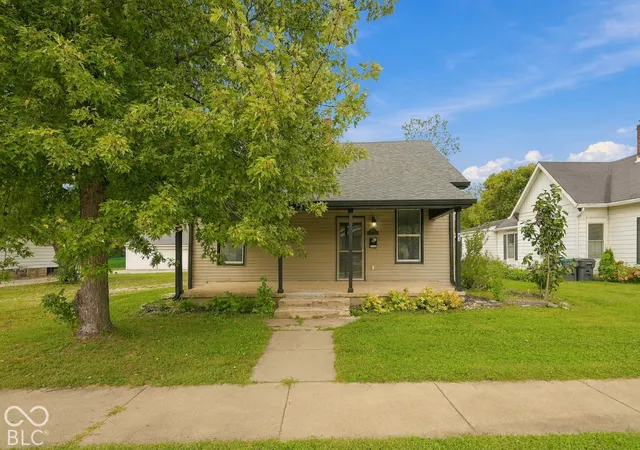 Photo 1 of Single family home for sale at 348 W Wiley St, Greenwood, IN 46142 | MLS# 22116257 | Listing updated on 2026-10-02