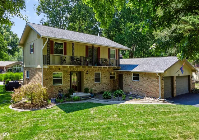 3rd image of 8852 Ridge Hill Dr, Indianapolis, IN 46217 | MLS# 22116258