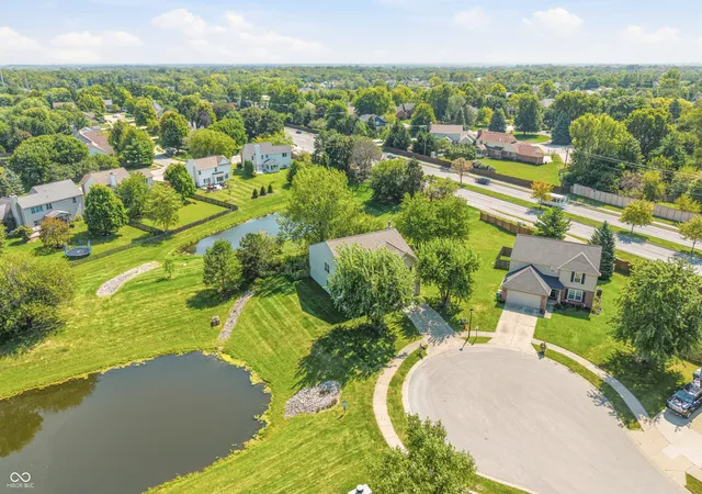 Photo 3 of Single family home for sale at 4057 Rachel Ln, Carmel, IN 46033 | MLS# 22116272 | Listing updated on 2026-09-23