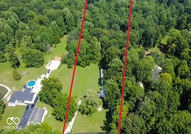 Photo 3 of Sale Pending at 10729 S County Rd 10 E, Cloverdale, IN 46120 | MLS# 22116276 | Listing updated on 2026-08-15