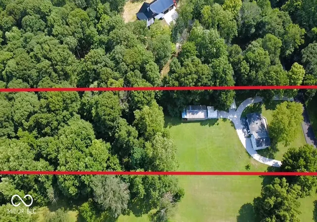 Photo 4 of Sale Pending at 10729 S County Rd 10 E, Cloverdale, IN 46120 | MLS# 22116276 | Listing updated on 2026-08-15