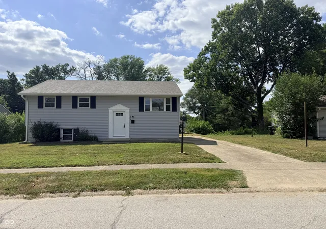 Photo 1 of Sale Pending at 616 Rose Ln, Mooresville, IN 46158 | MLS# 22116283 | Listing updated on 2026-08-24