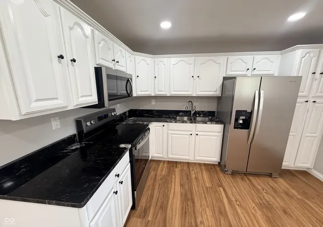 Photo 3 of Sale Pending at 616 Rose Ln, Mooresville, IN 46158 | MLS# 22116283 | Listing updated on 2026-08-24