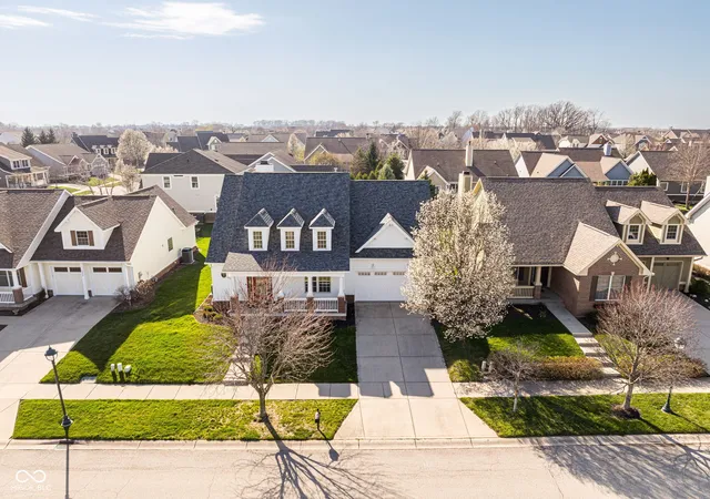 Photo 2 of Single family home for sale at 13008 Overview Dr, Fishers, IN 46037 | MLS# 22116285 | Listing updated on 2026-09-04