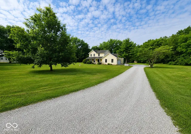 1st image of 211 Danci Dr, Pendleton, IN 46064 | MLS# 22116304