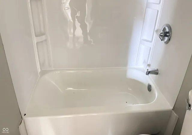 24th image of 610 S Arlington Ave, Indianapolis, IN 46219 | MLS# 22116329
