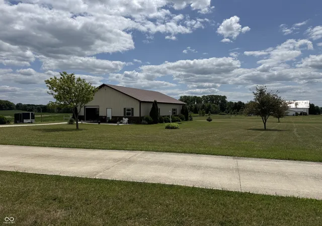 Photo 3 of Sale Pending at 16234 N State Rd 9, Summitville, IN 46070 | MLS# 22116363 | Listing updated on 2026-08-03
