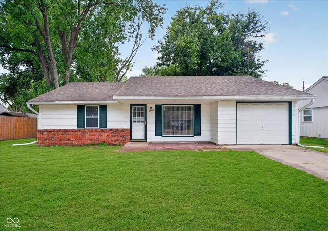 1st image of 1112 Walton Dr, Plainfield, IN 46168 | MLS# 22116368