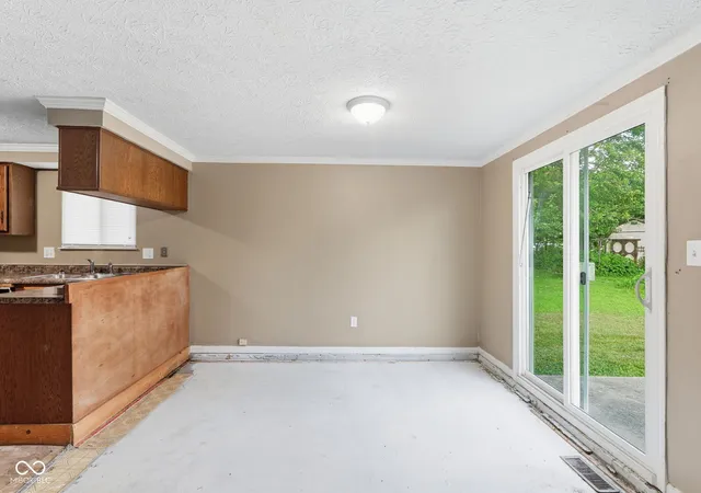4th image of 3735 Valley Lake Dr, Indianapolis, IN 46227 | MLS# 22116371