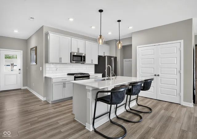 4th image of 9703 Parkhurst Xing, Mc Cordsville, IN 46055 | MLS# 22116381