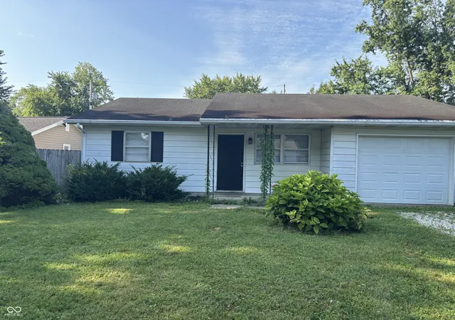 1st image of 1915 E 15th St, Muncie, IN 47302 | MLS# 22116383