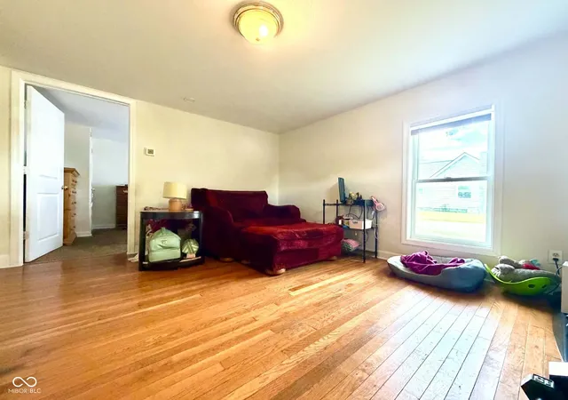 Photo 2 of Single family home for sale at 415 Morningside Dr, Columbus, IN 47201 | MLS# 22116385 | Listing updated on 2026-09-08