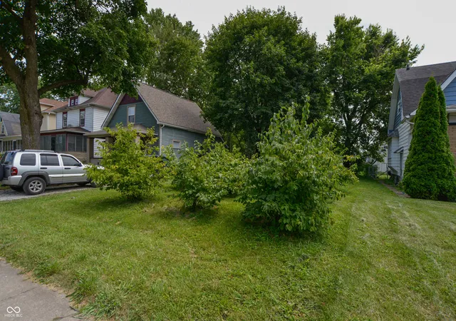 1st image of 947 W 34th St, Indianapolis, IN 46208 | MLS# 22116410