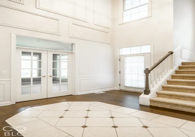 Photo 4 of Single family home for sale at 8156 Heyward Dr, Indianapolis, IN 46250 | MLS# 22116420 | Listing updated on 2026-09-28