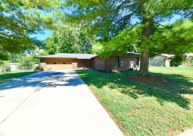 3rd image of 4722 N Eden Ct N, Indianapolis, IN 46254 | MLS# 22116430