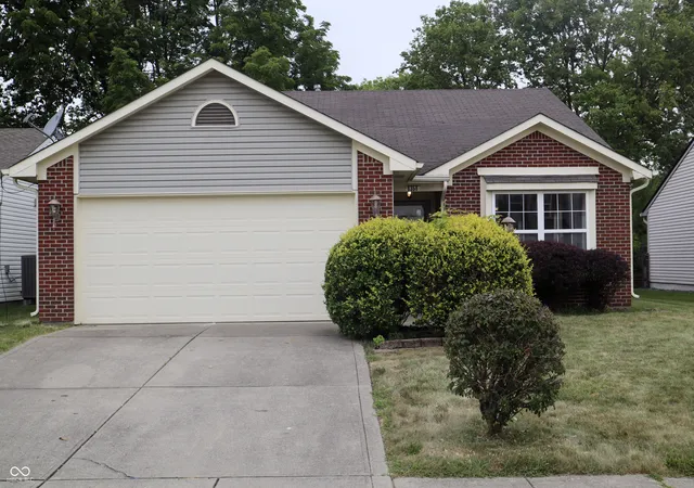 Photo 1 of Single family home for sale at 8358 Silverado Dr, Indianapolis, IN 46237 | MLS# 22116435 | Listing updated on 2026-09-23