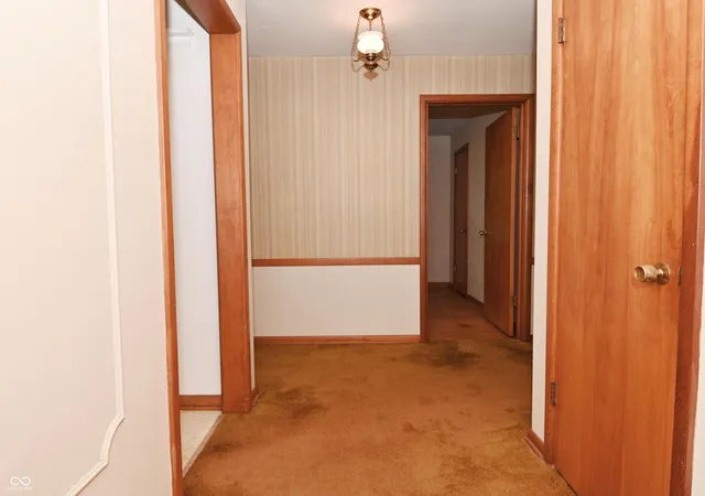 Photo 4 of Single family home for sale at 7543 E 71st Street, Indianapolis, IN 46256 | MLS# 22116436 | Listing updated on 2026-08-26