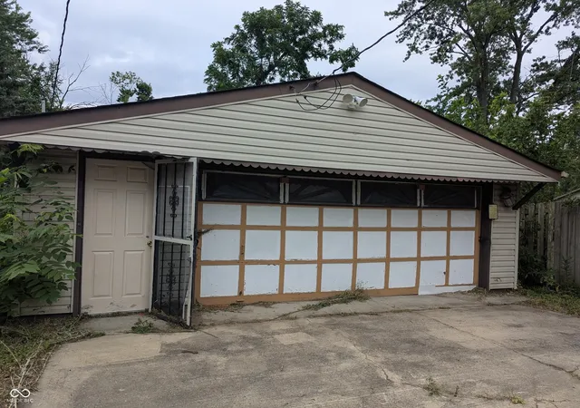 Photo 14 of Single family home for sale at 1035 Westbrook Ave, Indianapolis, IN 46241 | MLS# 22116454 | Listing updated on 2026-08-31