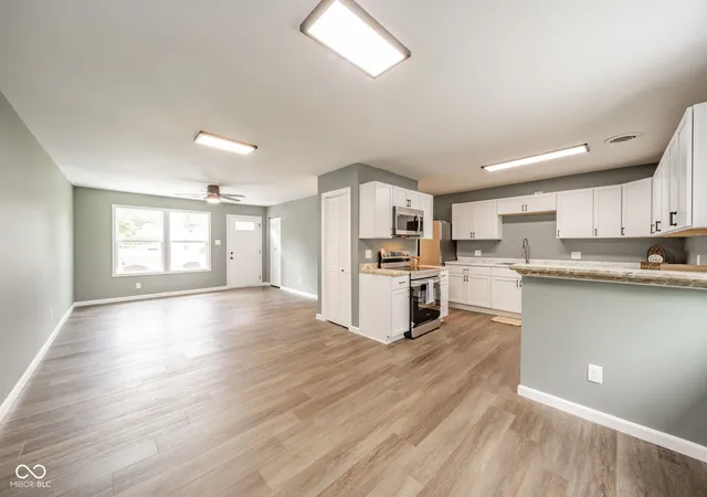3rd image of 106 E Babb Rd, Eaton, IN 47338 | MLS# 22116456