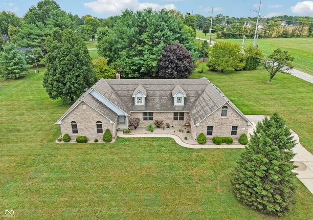 Single family home for sale at 3794 E Vernon Dr, Mooresville, IN 46158 | MLS# 22116460