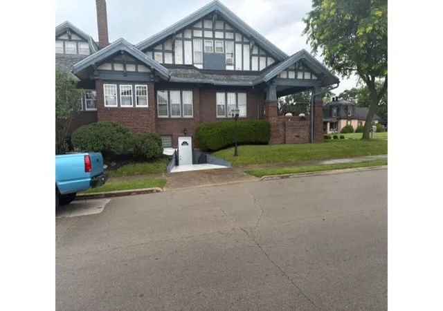 Single family home for sale at 401 W Washington, Hartford City, IN 47348 | MLS# 22116462
