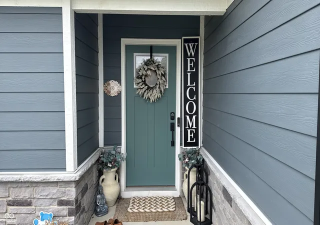 3rd image of 2221 Wonder Creek Dr, Whitestown, IN 46075 | MLS# 22116481