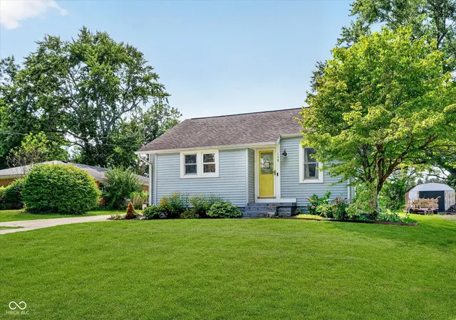 2nd image of 139 Nursery Rd, Anderson, IN 46012 | MLS# 22116495